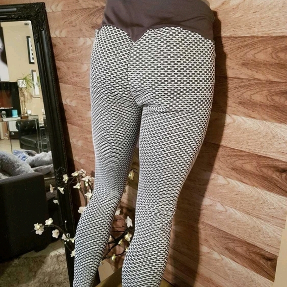 TIC TOK LEGGINGS M NEW TRIED ON ONLY - Picture 1 of 2